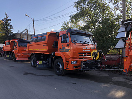 Коммунальная автотехника для Санкт-Петербурга